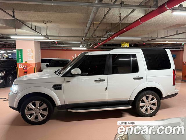 Land Rover Discovery 3.0 SDV6 SE — пробег 267 000 км — фото 2 из 5