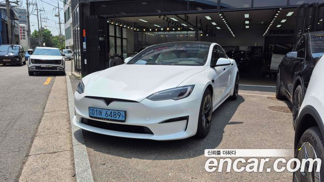 Tesla Model S AWD — пробег 1 300 км — фото 1 из 5